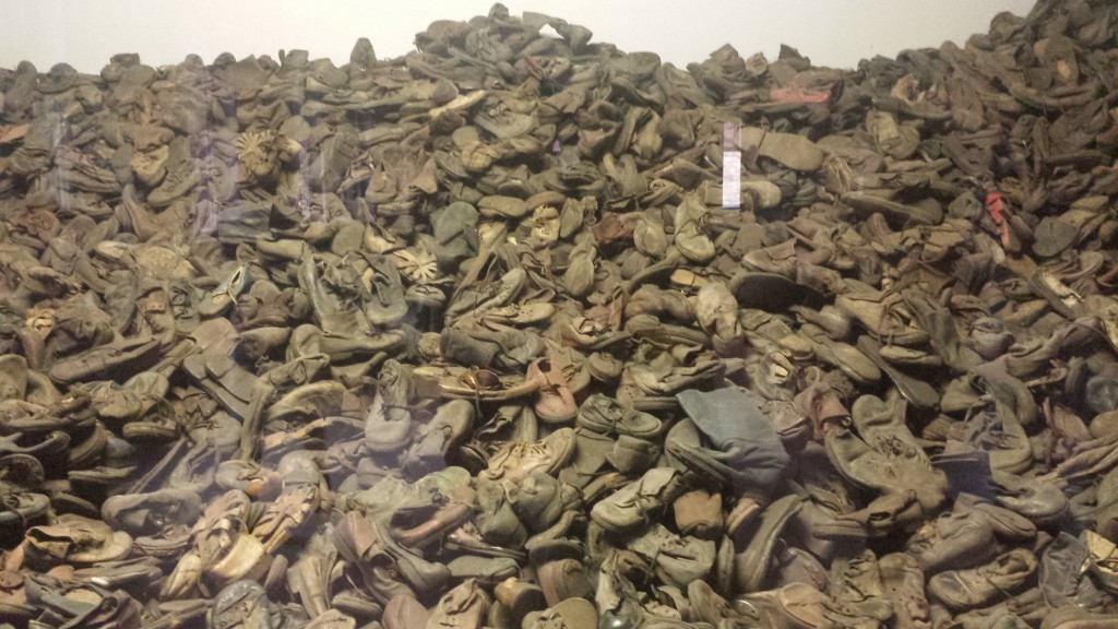 shoes-auschwitz