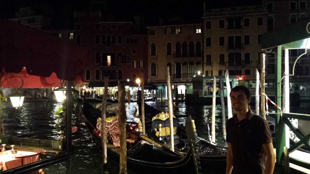 gondola-night